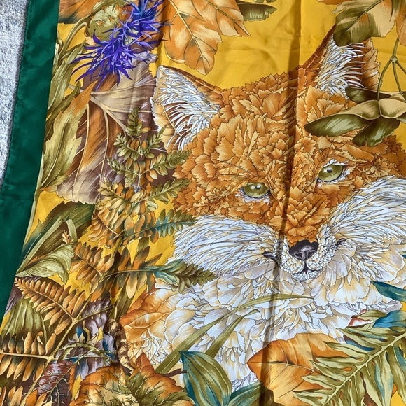 SALVATORE Ferragamo fix silk scarf with hand rolled edges - Picture 12 of 17